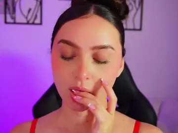 Bongacams Watch Live Sex Cams of AliceHarper1