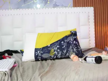 Bongacams Adult Webcam of naughtyyindiann