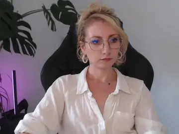 Bongacams Sex Cam of CinderellaMoon