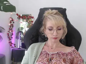 Bongacams Adult Video Chat of CinderellaMoon