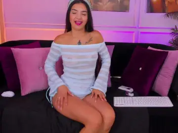 Bongacams Free Porn Cam of IvyClover