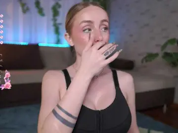 Bongacams Sex Cam of babyyyluna