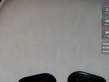 Bongacams Watch Live Sex Cams of Bellastarrr84