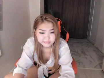 Bongacams Watch Live Sex Cams of YunLe