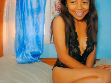 Bongacams Nude Webcam of prettygirls11