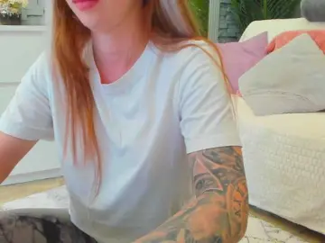 Bongacams Live Sex Cam of Reina-Cummings