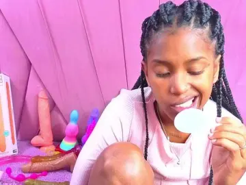 Bongacams Live Porn of AngeyaPetite