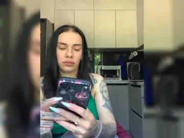 Bongacams Free Porn Cam of MaidenCrystal