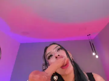 Bongacams Best Webcam of LeahLombardi