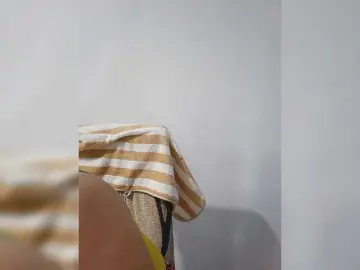 Bongacams Nude Webcam of candicelovee