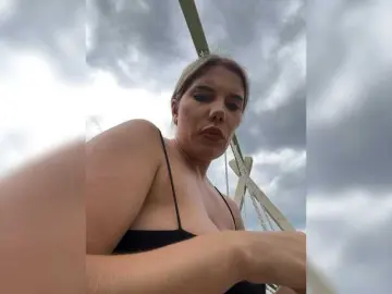 Bongacams Best live sex cam show of LYLAtop