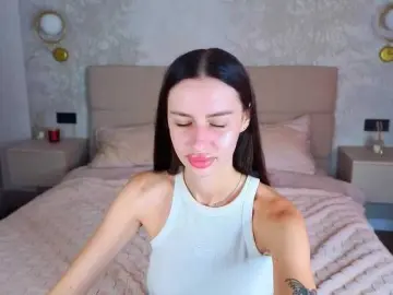 Bongacams Sex Cam of SnowWhiteee