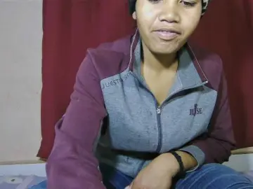 Bongacams Free Porn Cam of Keziah34