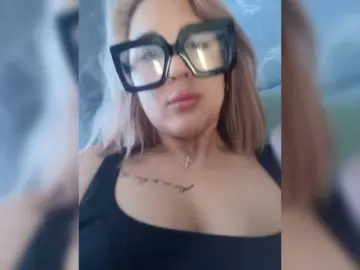 Bongacams Free Porn Cam of OlyaKolya
