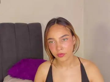 Bongacams Free Live Porn of evelin-33