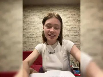 Bongacams Live Sex Cam of 18YoungPussy18