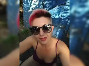 Bongacams Best live sex cam show of BUSINKA-25
