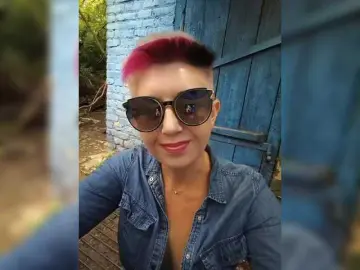 Bongacams Best Webcam of BUSINKA-25