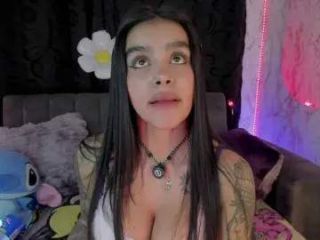 Bongacams Private Sex Chat of laurencamila1