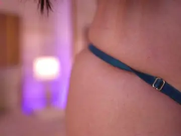 Bongacams Best live sex cam show of lyrabellini