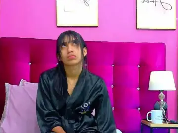 Bongacams Nude Webcam of littleeemiily