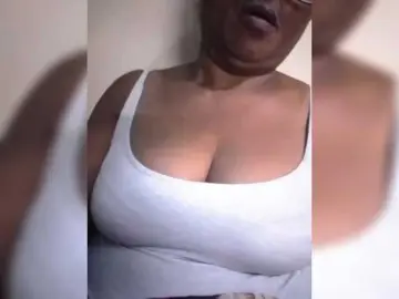 Bongacams Adult Webcams of hotmomsexy