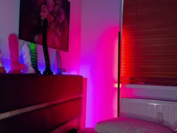 Bongacams Live Sex Cam of LexyNIGHT11