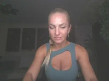 Bongacams Free Porn Cam of annamari1563