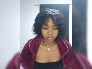 Bongacams Watch Live Sex Cams of Candis02