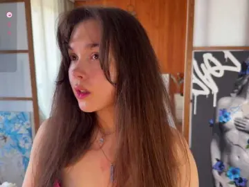 Bongacams Live Sex Cam of PlumyBun