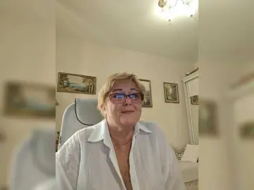 Bongacams Watch Live Sex Cams of KarinkaSweet