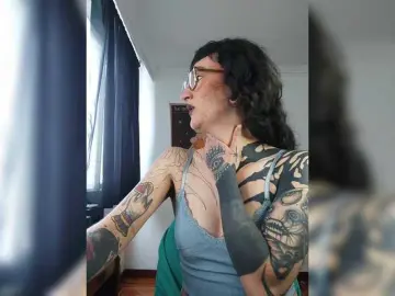 Bongacams Free Live Porn of Inked-Val