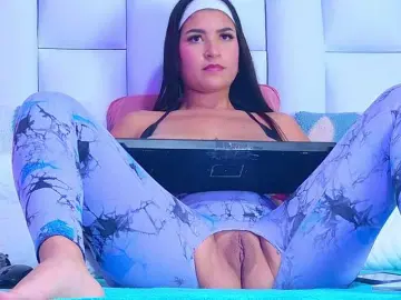 Bongacams Nude Webcam of MiaBrihtny