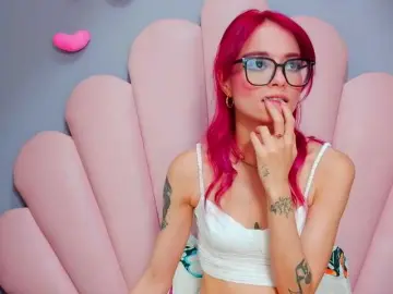 Bongacams Watch Live Sex Cams of LUCYMILLER