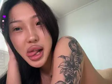 Bongacams Nude Webcam of TainaJaksch
