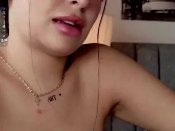 Bongacams Nude Webcam of Caralella