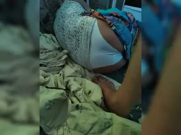 Bongacams Watch Live Sex Cams of Bessandkaty55