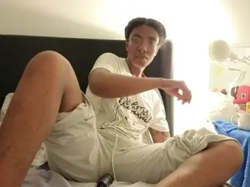 Bongacams Private Sex Chat of CarolineS