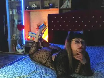 Bongacams Free Live Porn of CandyBigbooty