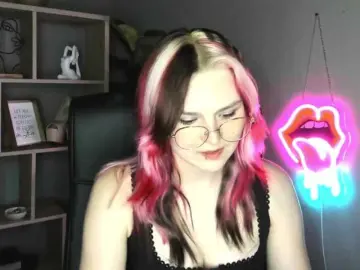 Bongacams Live Sex Cam of SweetLilyxo
