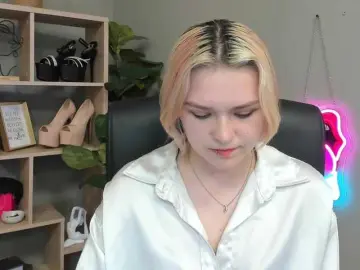 Bongacams Sex Cam of SweetLilyxo