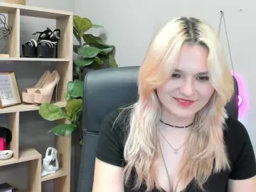 Bongacams Adult Video Chat of SweetLilyxo