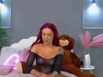 Bongacams Free Live Porn of CrystalRed