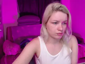 Bongacams Free Live Porn of CherryNight666