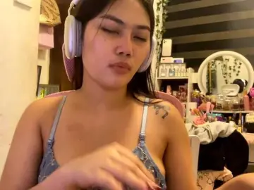 Bongacams Live Sex of LesliDine