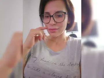 Bongacams Private Sex Chat of SophieMary
