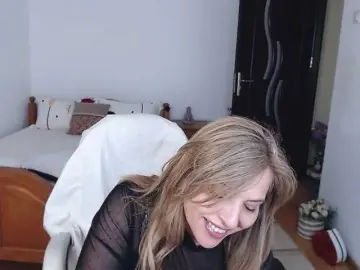 Bongacams Free Porn Cam of Evamaria2025