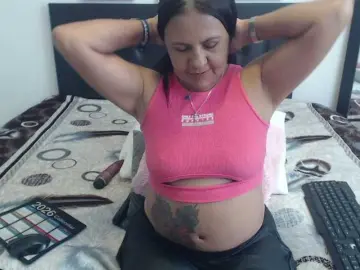 Bongacams Nude Webcam of katiehotx