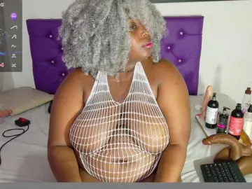 Bongacams Live Porn of ebony-NeighborMoans