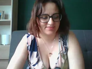Bongacams Adult Webcams of sensualParis